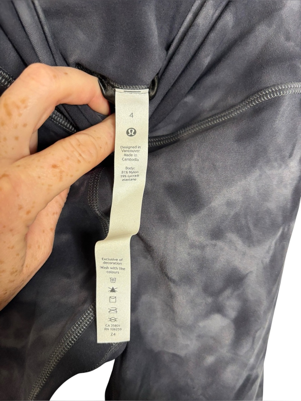 Lululemon Align High-Rise Crop 23"
Diamond Dye Pitch Grey Graphite Grey Size 4 - Picture 5 of 13